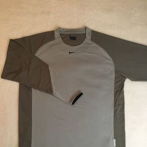 Men's Nike Long-Sleeve Fitted Athletic Top sz:L